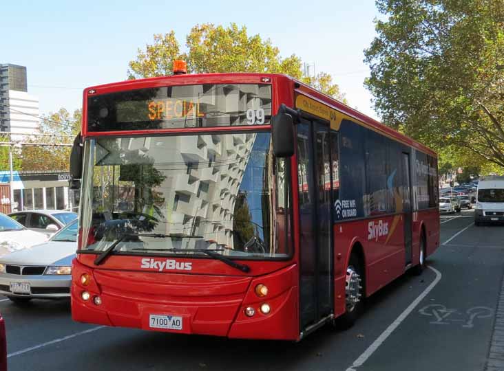 Skybus MAN 18.320 MCV Elite C-130 99